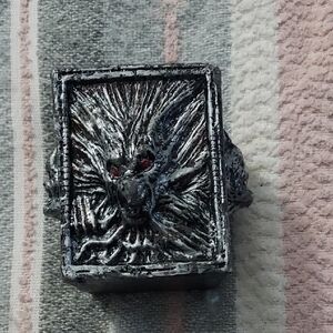 Silver Lion Head Candle